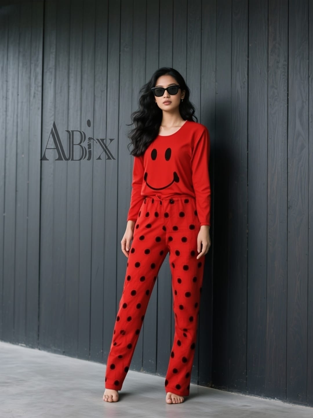 Smiley Sleepy Women Set